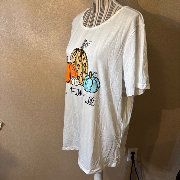 NWOT Fall Graphic T-Shirt XL White with Pumpkins “It’s Fall Y’all” Rayon Stretch - Picture 7 of 13